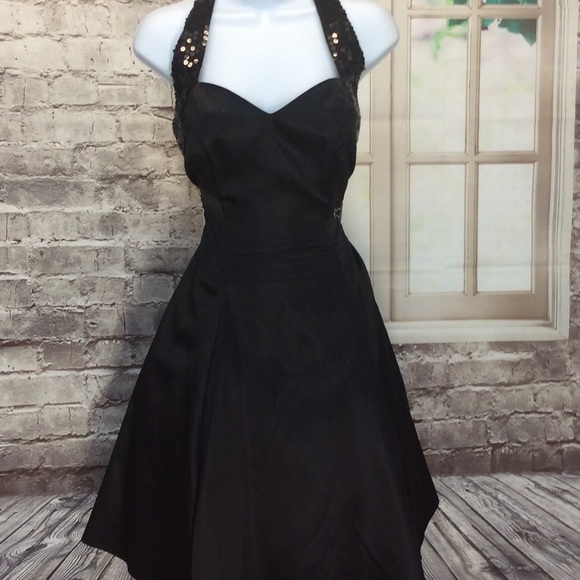 9/10 Zum Zum Pinup Dress GORGEOUS! - Picture 3 of 7